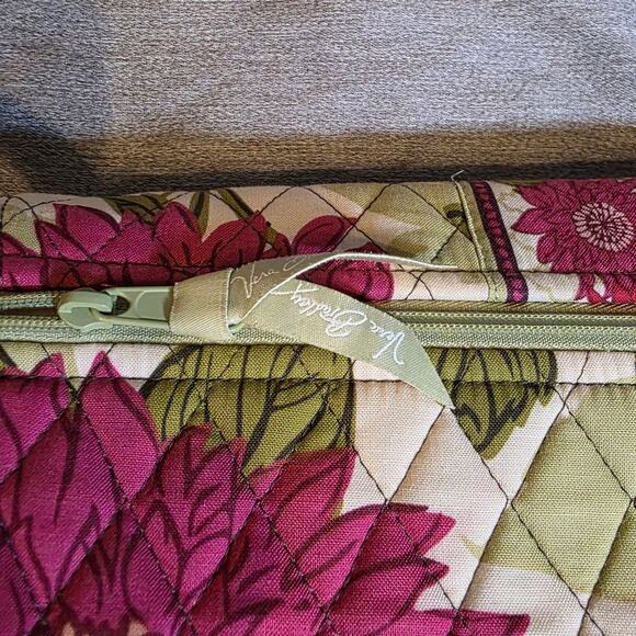 Bag Vera Bradley Knot Just A Clutch Hello Dahlia Pocket Book Handle Handbag - Picture 6 of 7